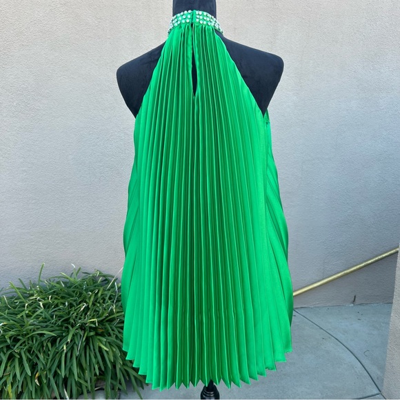 Flying Tomato Jade Embellished Halter
Neck Short Dress - Picture 8 of 10